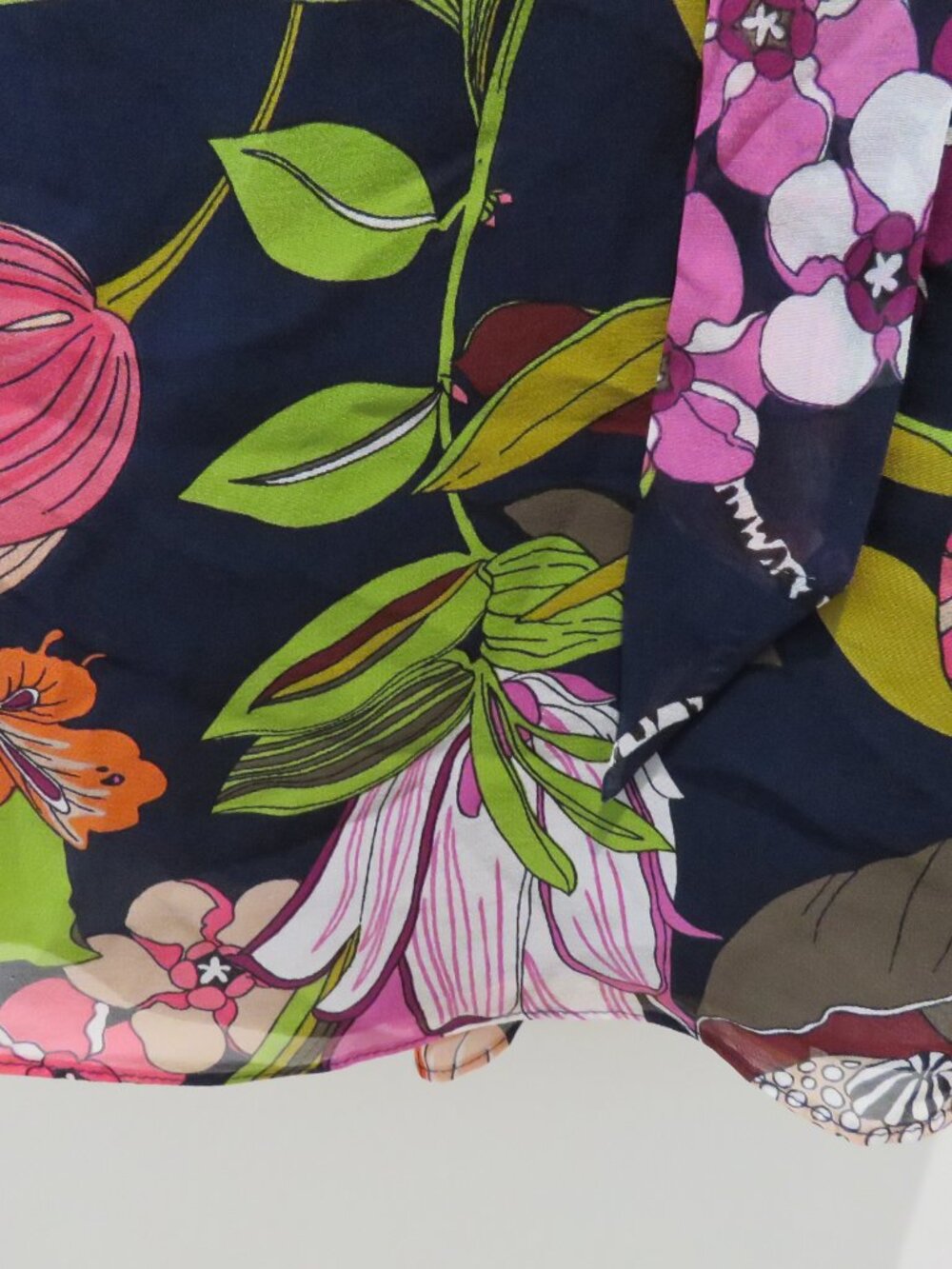 TRINA TURK 100% Silk Tropical Halter Neck Top Small Vacation Summer Preppy - Picture 10 of 13